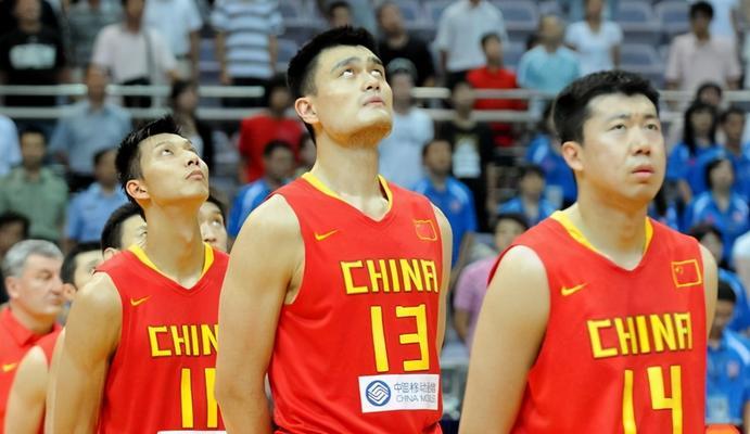 易建联属性能力详解？如何评价易建联在最强NBA中的表现？
