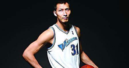 易建联属性能力详解？如何评价易建联在最强NBA中的表现？