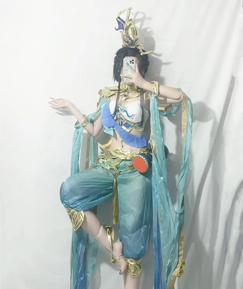 《王者荣耀》游戏中貂蝉的团战技巧及使用方法（揭秘貂蝉的华丽操作）