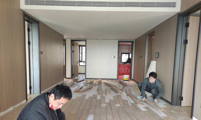 绝地求生中拆地板的技巧是什么？拆地板有什么好处？